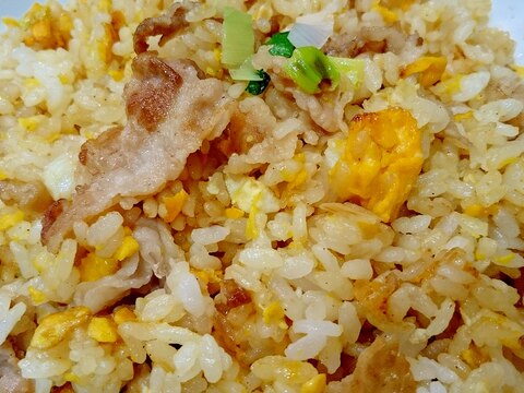 シンプル簡単♪パラパラ★旨味たっぷり豚肉チャーハン